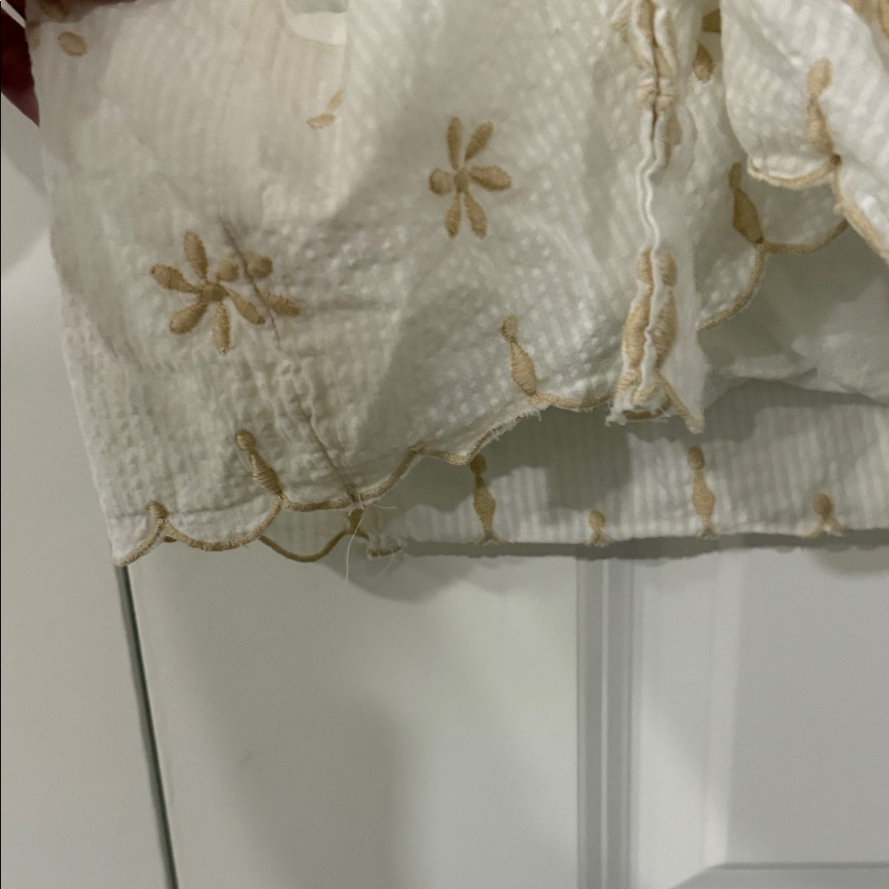 Lightly worn Free People Elegant White Embroidered Tie Back Tank size M - Picture 15 of 15
